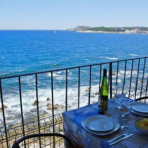 Albatros House L' Escala
